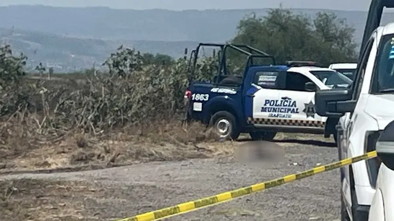 Torturan a hombre hasta la muerte; dejan su cuerpo en carretera Abasolo-Irapuato