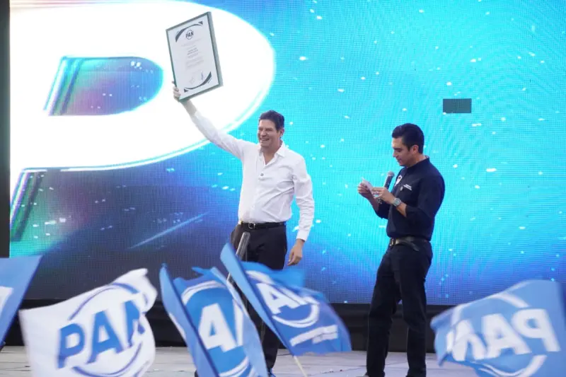 Acredita PAN a Alfonso coordinador de la Defensa del Cambio y la Familia