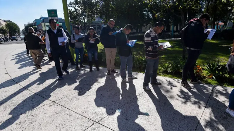 Crece en 422 mil personas la población ocupada en un año