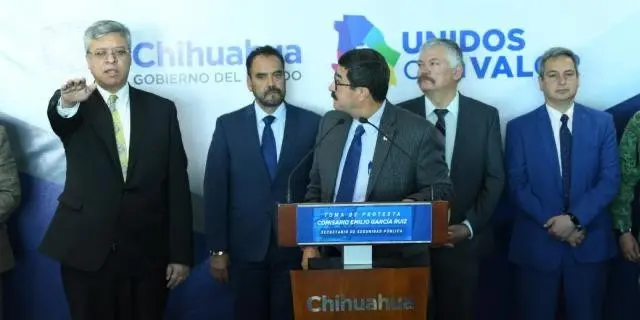 Fuera de la SSPC, el de la “polla” en casa de cambio