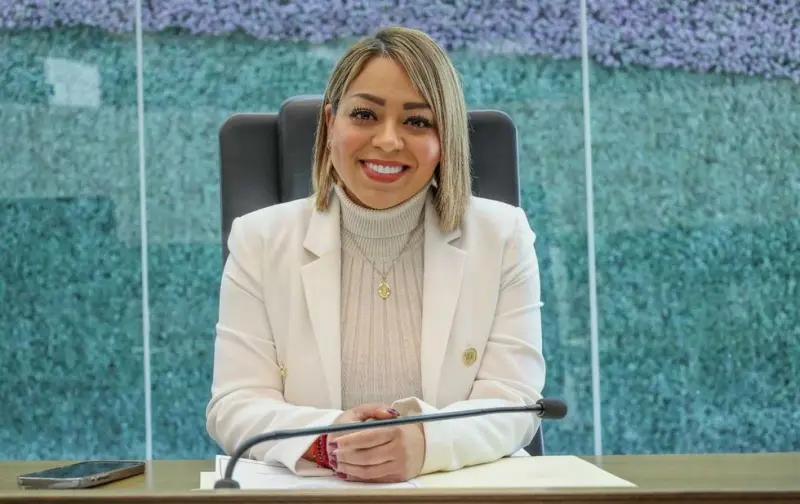 Ginna Guzmán entrega la Mesa Directiva del Congreso de Querétaro