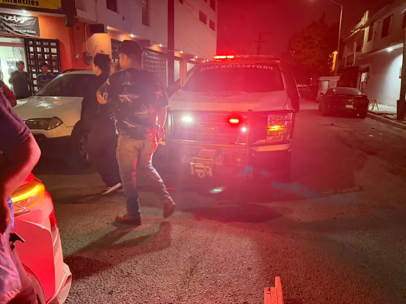 Dos personas resultan lesionadas tras accidente vial en Monterrey