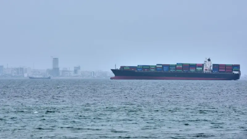En los 80, EU protegió de Irán a barcos en el estrecho de Ormuz. ¿Podría volver a hacerlo?
