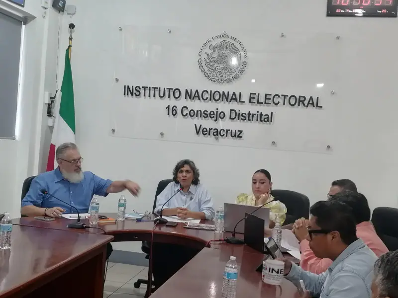 En Córdoba, lanza convocatoria INE para consejeros electores