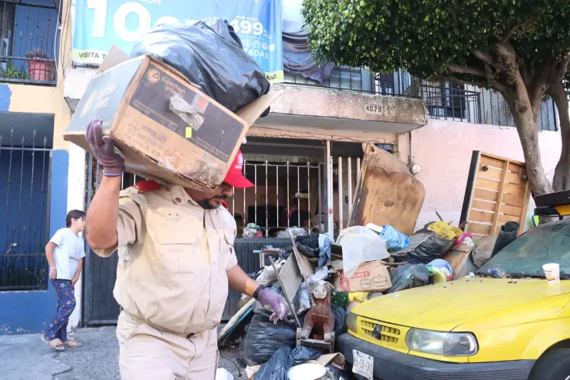Recolectan más de mil 200 toneladas de cacharros de calles tapatías