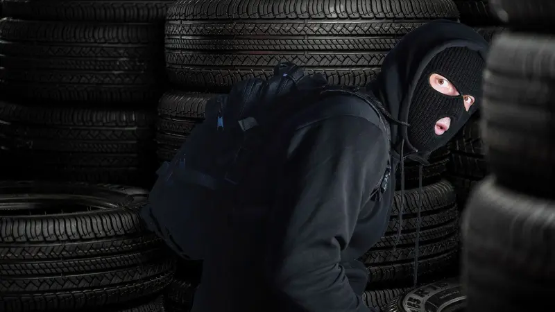 Crónica (amable) del robo (organizado) de autopartes