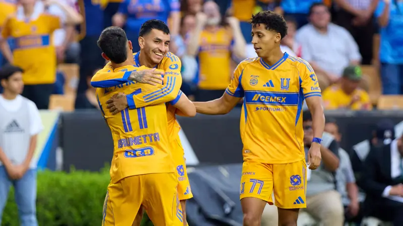 Tigres golea a Chivas con grandes actuaciones de Juan Brunetta y Ángel Correa