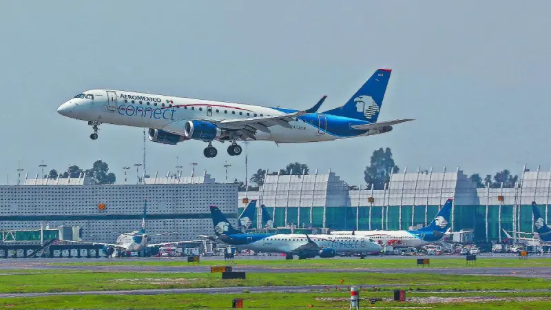 Llegadas aéreas de extranjeros crecieron 0.9% en primer bimestre