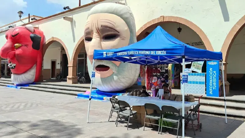 Impulsan la tradición de la Judea en Purísima del Rincón con taller de máscaras para niños