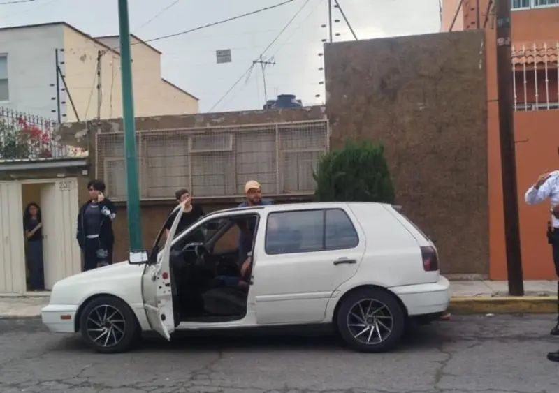 Hieren de bala a hombre durante falsa venta de auto en Toluca