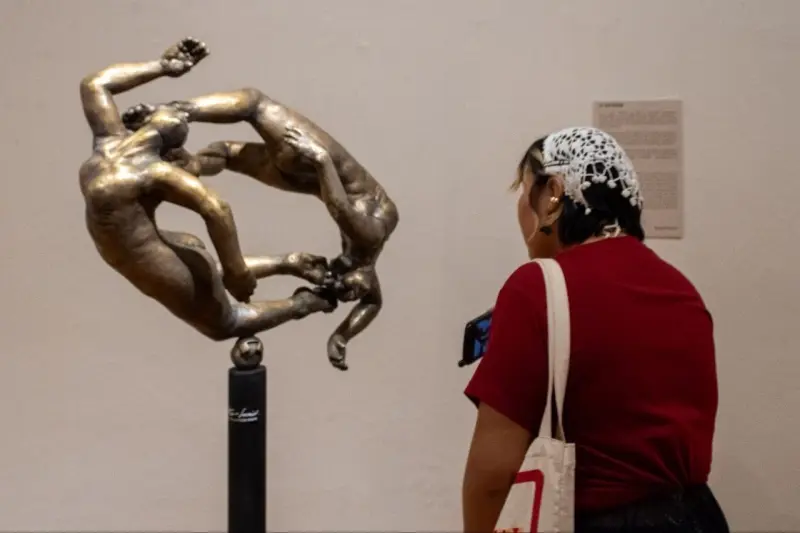 La artista queretana Flor Minor expone su obra en Museo de Arte