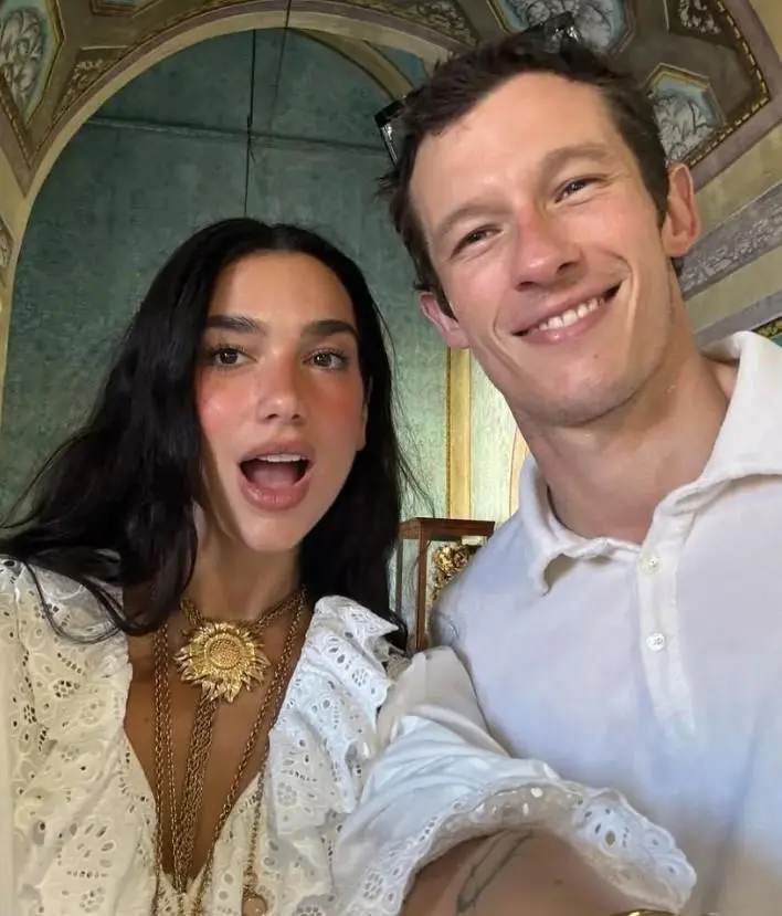 ¡Durará 3 días! Dua Lipa y Callum Turner ultiman detalles para su boda en Italia