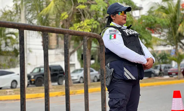 Policías de Playa del Carmen sí recibirán bono, asegura Estefanía Mercado