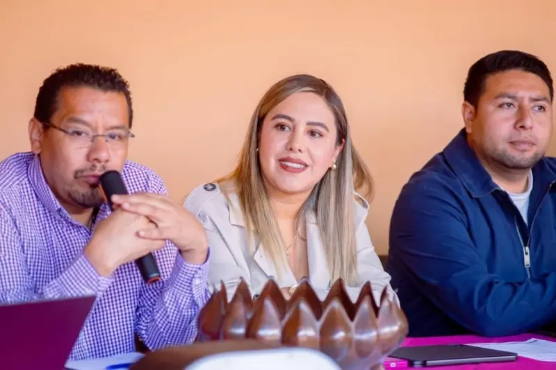 Fortalece Salvador Escalante el trabajo en equipo en reunión de gabinete