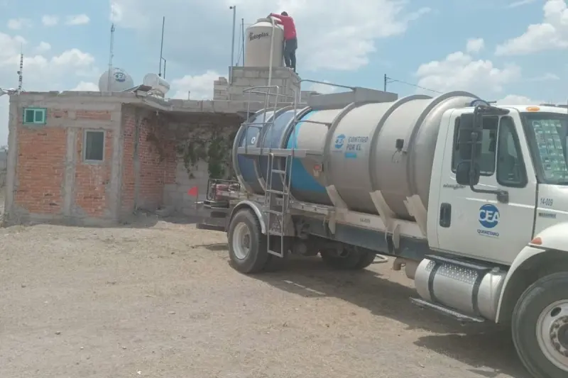 CEA mantendrá suministro de agua con pipas en La Versolilla tras bloqueo de la carretera 57