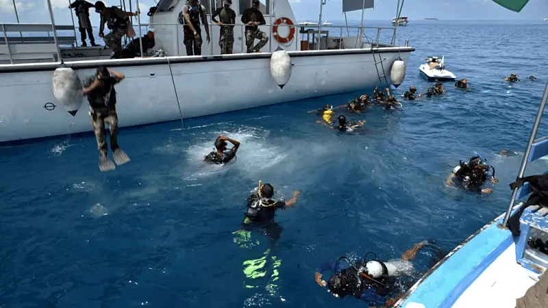 Mueren cinco italianos en un accidente de buceo en Maldivas