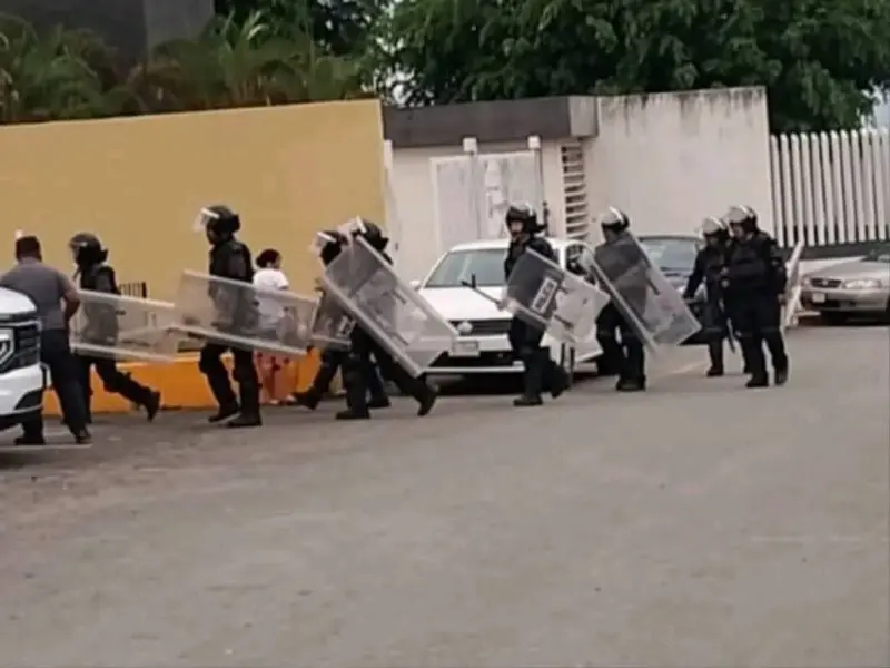 Realizan requisa en Penal de La Toma en Amatlán
