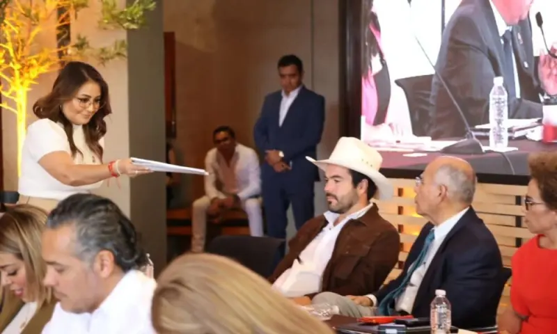 Pleno en Tequisquiapan, eclipsado por discusión de su cuenta pública 