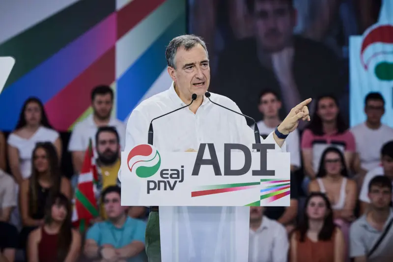 El PNV aleja su apoyo a Sánchez por el caso Zapatero y reclama un adelanto electoral