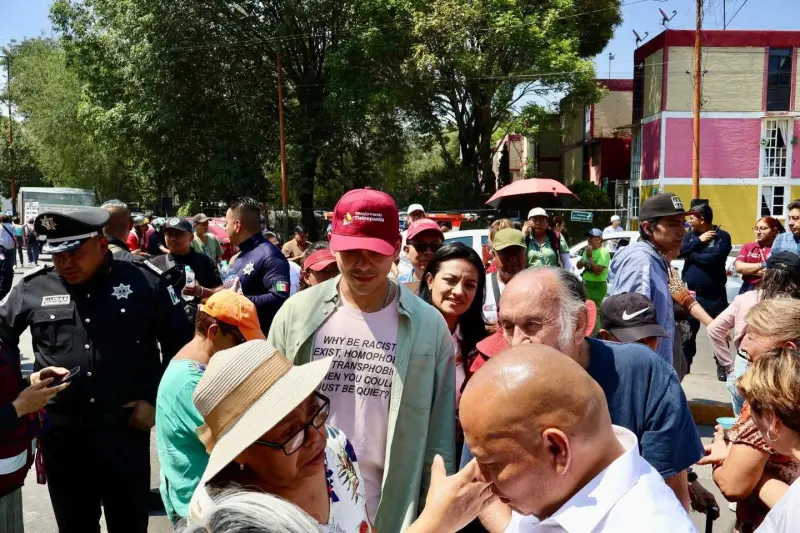 Acompaña Paco Mercado entrega de módulo de vigilancia en Tlalnepantla