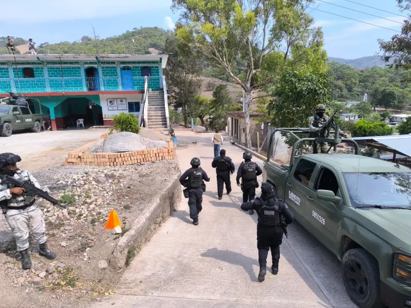 Refuerza Gobierno de Guerrero seguridad y atención social en Chilapa