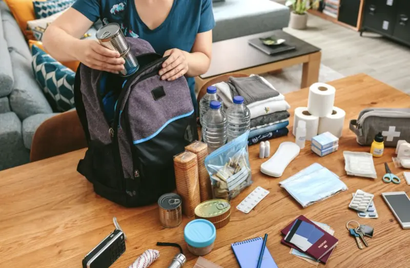 Mochila de vida: qué es, qué debe llevar y por qué es clave ante emergencias