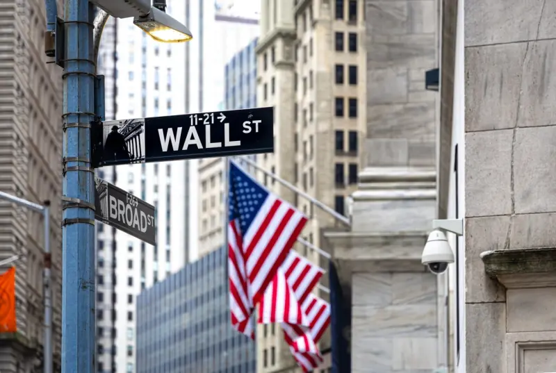 Cuál es el proceso para salir a la bolsa en Wall Street