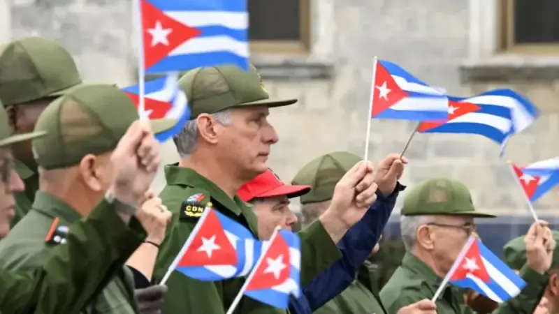 Levantamiento del bloqueo de EU sería el "modo más fácil" de ayudar a Cuba: Miguel Díaz-Canel