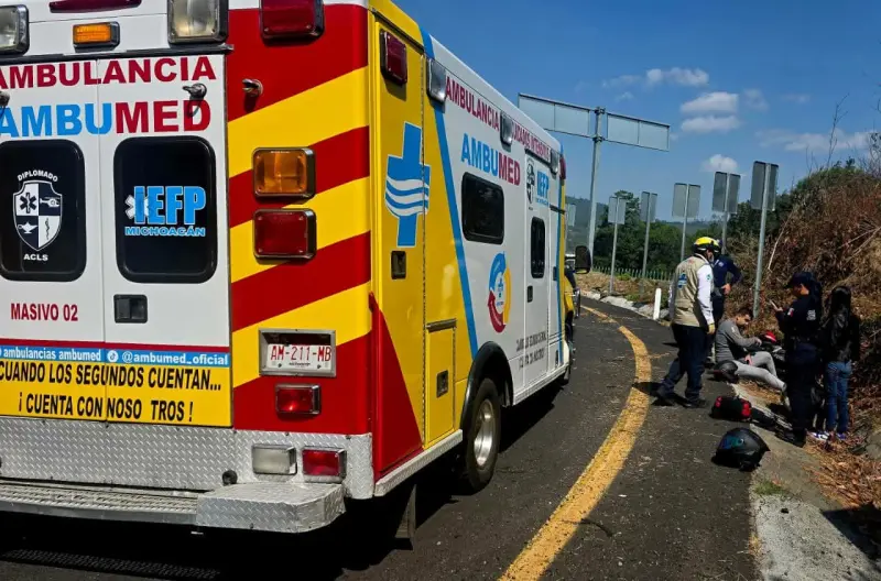 Dos muertos y 2 heridos deja accidente en la Autopista Siglo 21