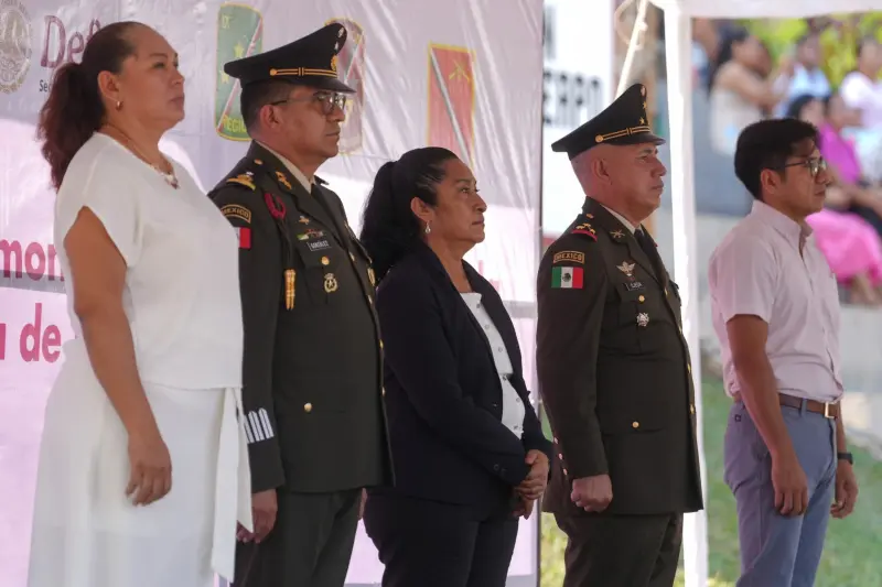 Conmemora Abelina López el 164 aniversario de la Batalla de Puebla