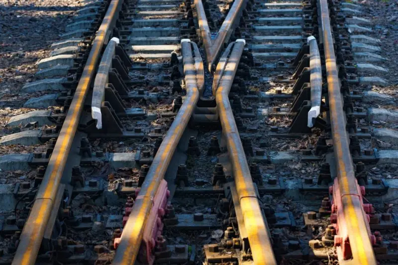 Tren Querétaro-San Luis Potosí da sus primeros pasos, abren licitación para estudios de impacto ambiental