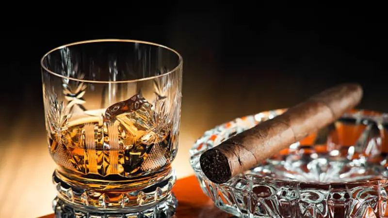 Whisky en México: La bebida de lujo que podría mover 1,468 millones de dólares