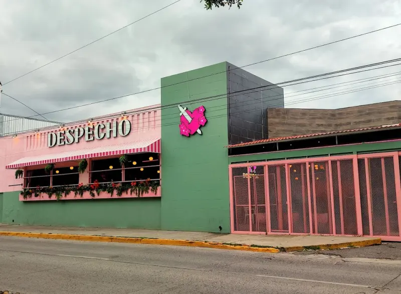 Tragedia en bar El Despecho en León, mujer cae de terraza