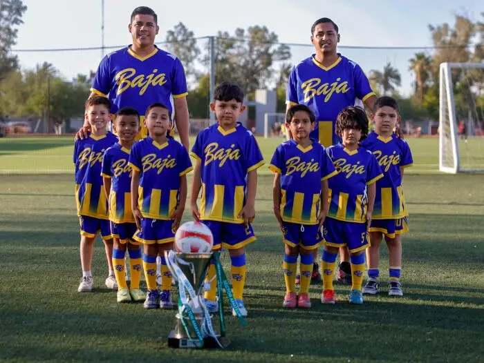 Niños de BC a sus 5 y 6 años ya son campeones nacionales en fútbol y todos quieren ser Cristiano Ronaldo