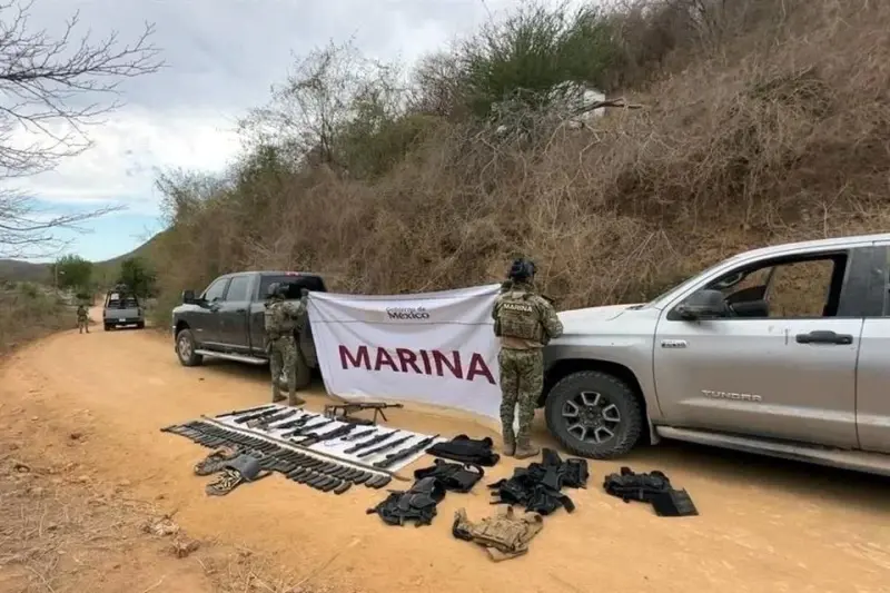 Asegura Marina arsenal en Sinaloa