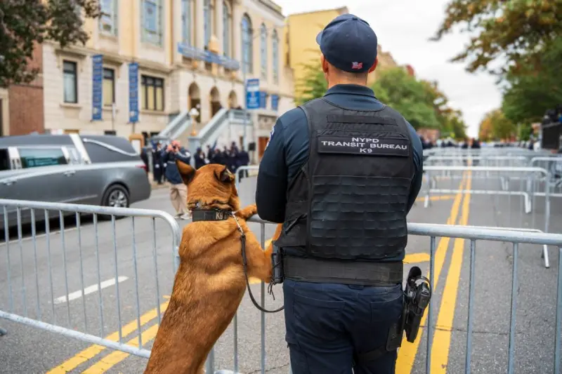 Investiga NYPD ataque armado y robo en Brooklyn
