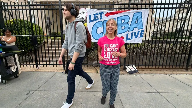 ¿Quién es Medea Benjamin y por qué la investiga la OFAC tras viajar a Cuba?