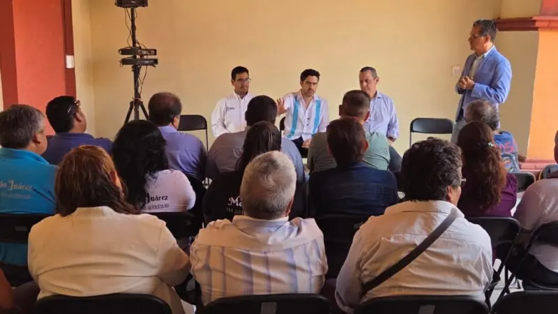 Acercan programas de apoyo a comerciantes y tianguistas de San Juan del Río