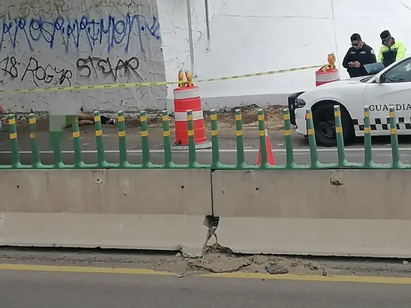 Abandonan cuerpo con huellas de violencia en carretera escénica en Rosarito