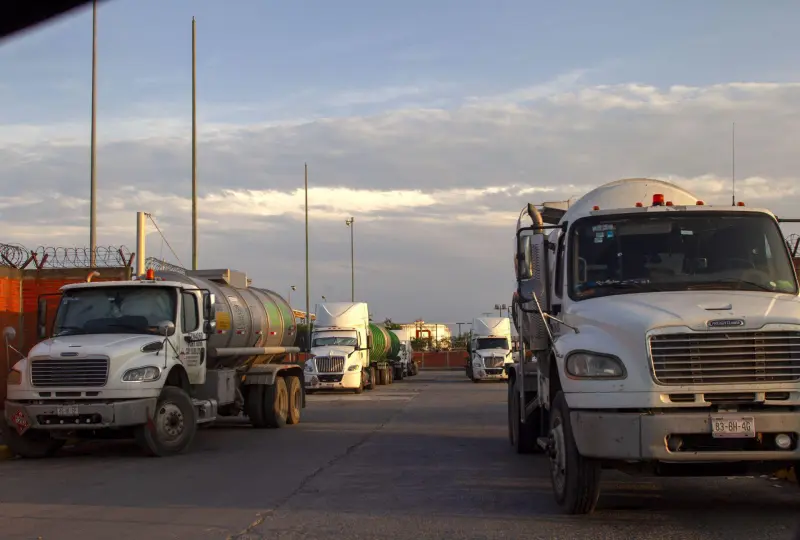 Hallan túnel, catean oficinas y domicilios presuntamente relacionadas con huachicol en Nuevo León
