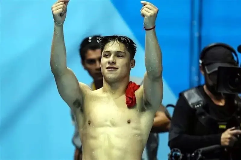 Olvera se recupera y gana Bronce en Súper Final de Clavados