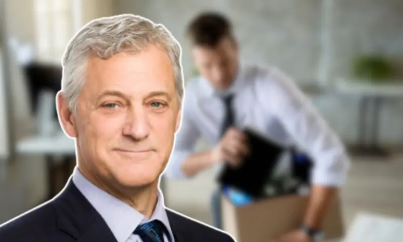El Director Ejecutivo de Standard Chartered ofrece disculpas tras llamar “capital humano de menor valor” a su plantilla al anunciar un plan que eliminará 7,800 empleos operativos mediante inteligencia artificial