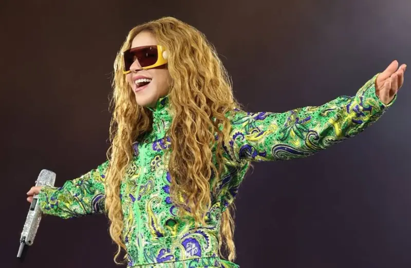Absuelve justicia española a Shakira en litigio con Hacienda