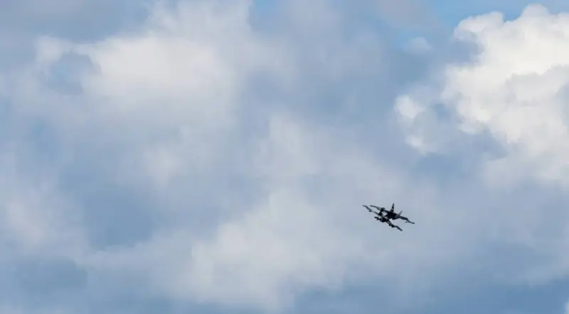 Impactan 2 aviones EA?18G Growler durante exhibición aérea en Idaho