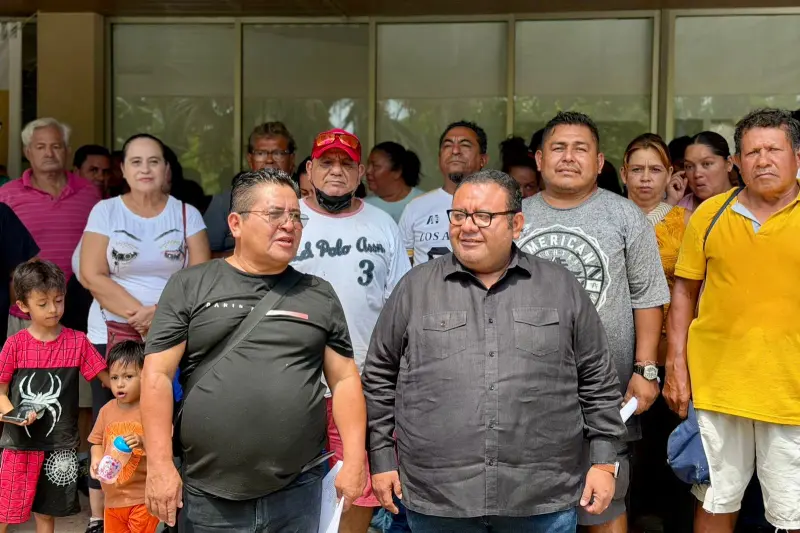 Escucha Gobierno planteamientos de buzos y pescadores de Guerrero