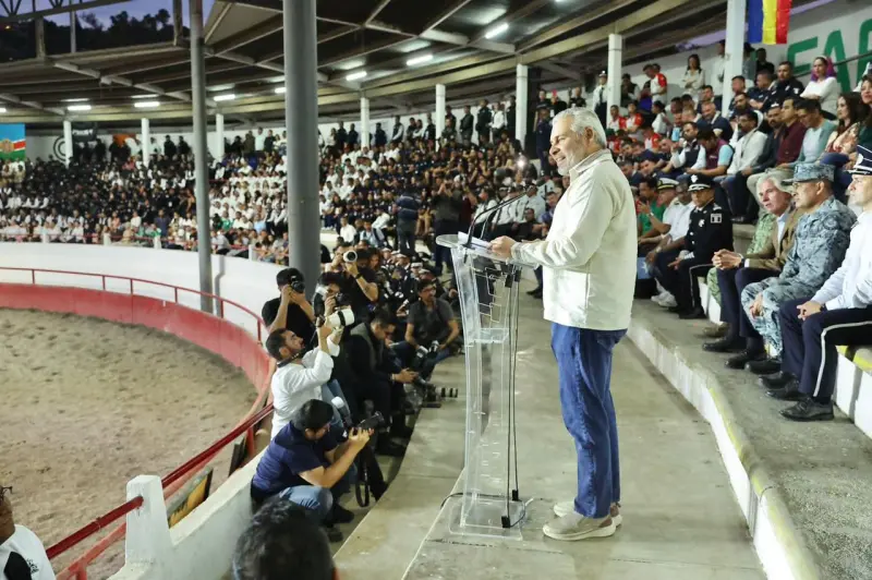 Inaugura Ramírez Bedolla torneo de policías y bomberos en Michoacán