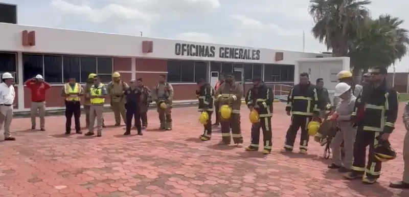 Pemex realiza simulacro de incendio en tanque de almacenamiento en Monclova