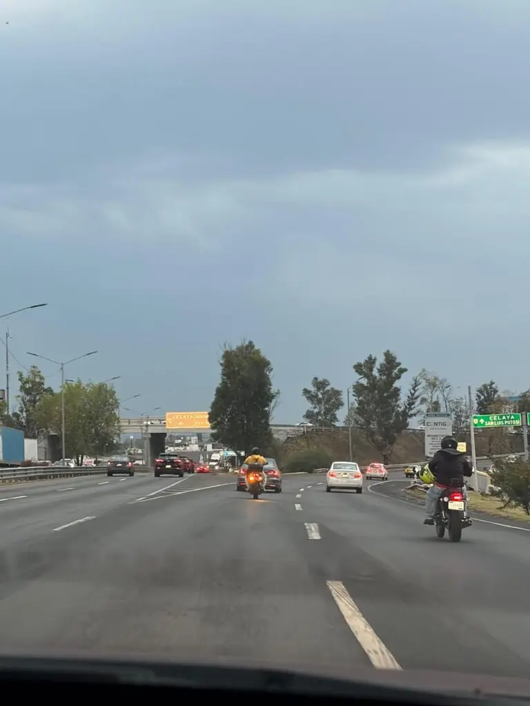 Felifer Macías destaca reducción de incidentes en la carretera 57 tras operativos