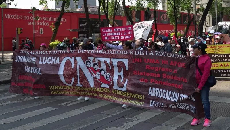 CNTE y estudiantes del IPN marchan este lunes en CDMX: ¿Qué calles cerrarán HOY? Esta será su ruta