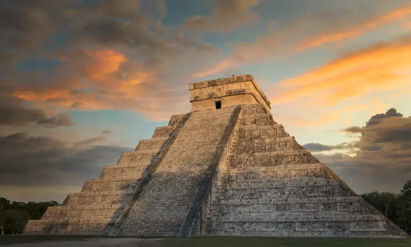 Posponen reunión a petición de artesanos de Chichén Itzá